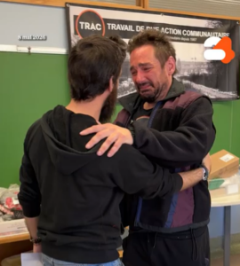 Le TRAC dans les médias.  Après 12 ans dans la rue, il retrouve enfin un logement.
